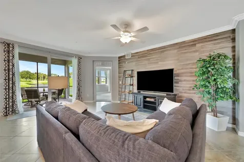 947 Tidewater Shores Loop Bradenton FL 34208