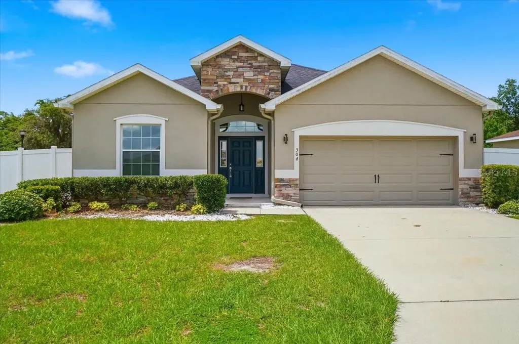 304 Water Lily Lane Lake Alfred FL 33850