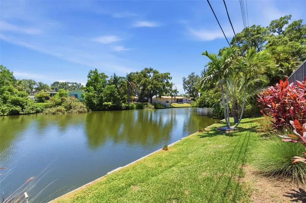 2396 6th Avenue SW Largo FL 33770