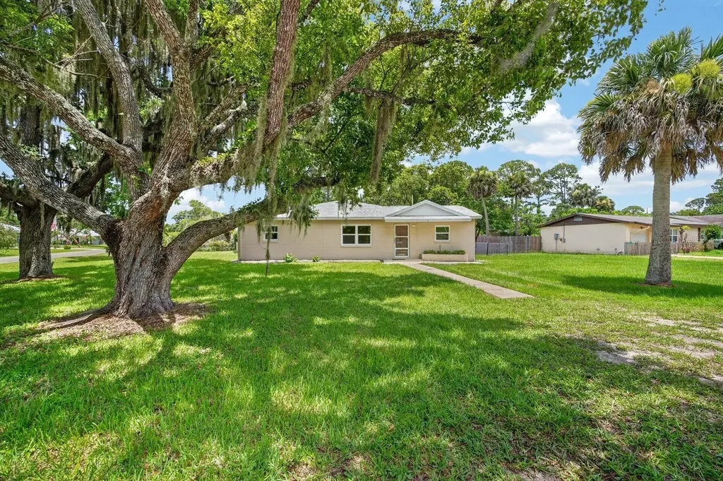 2205 Juniper Drive Edgewater FL 32141