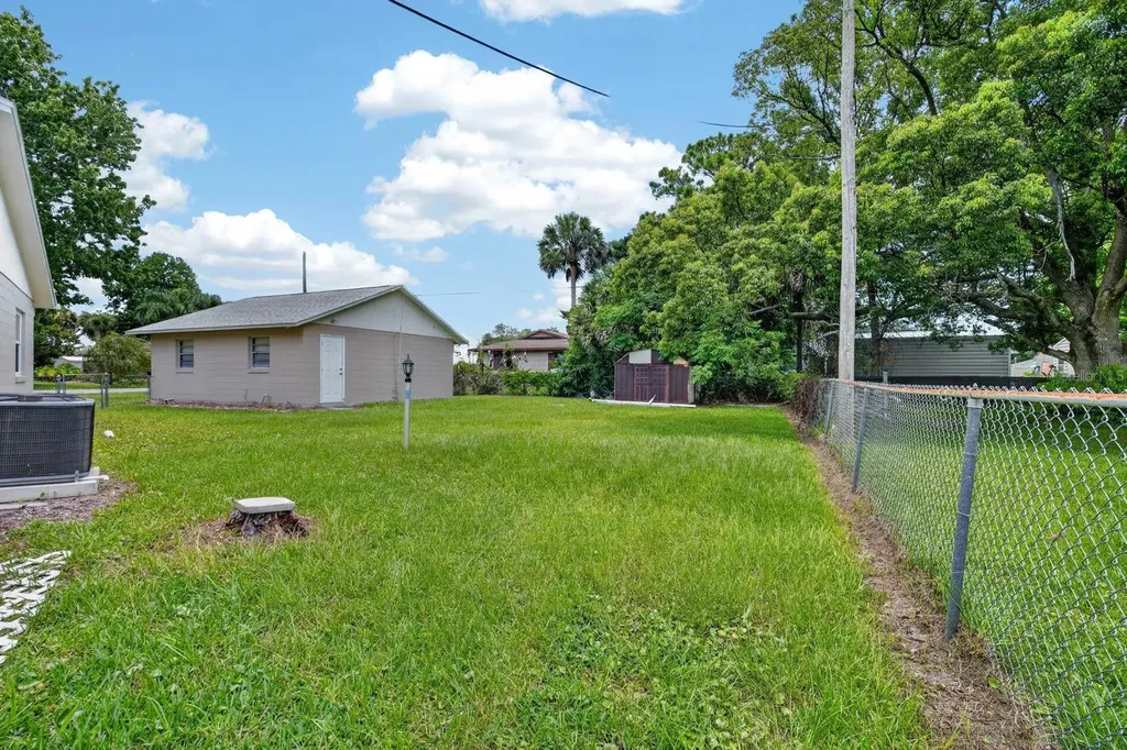 2205 Juniper Drive Edgewater FL 32141