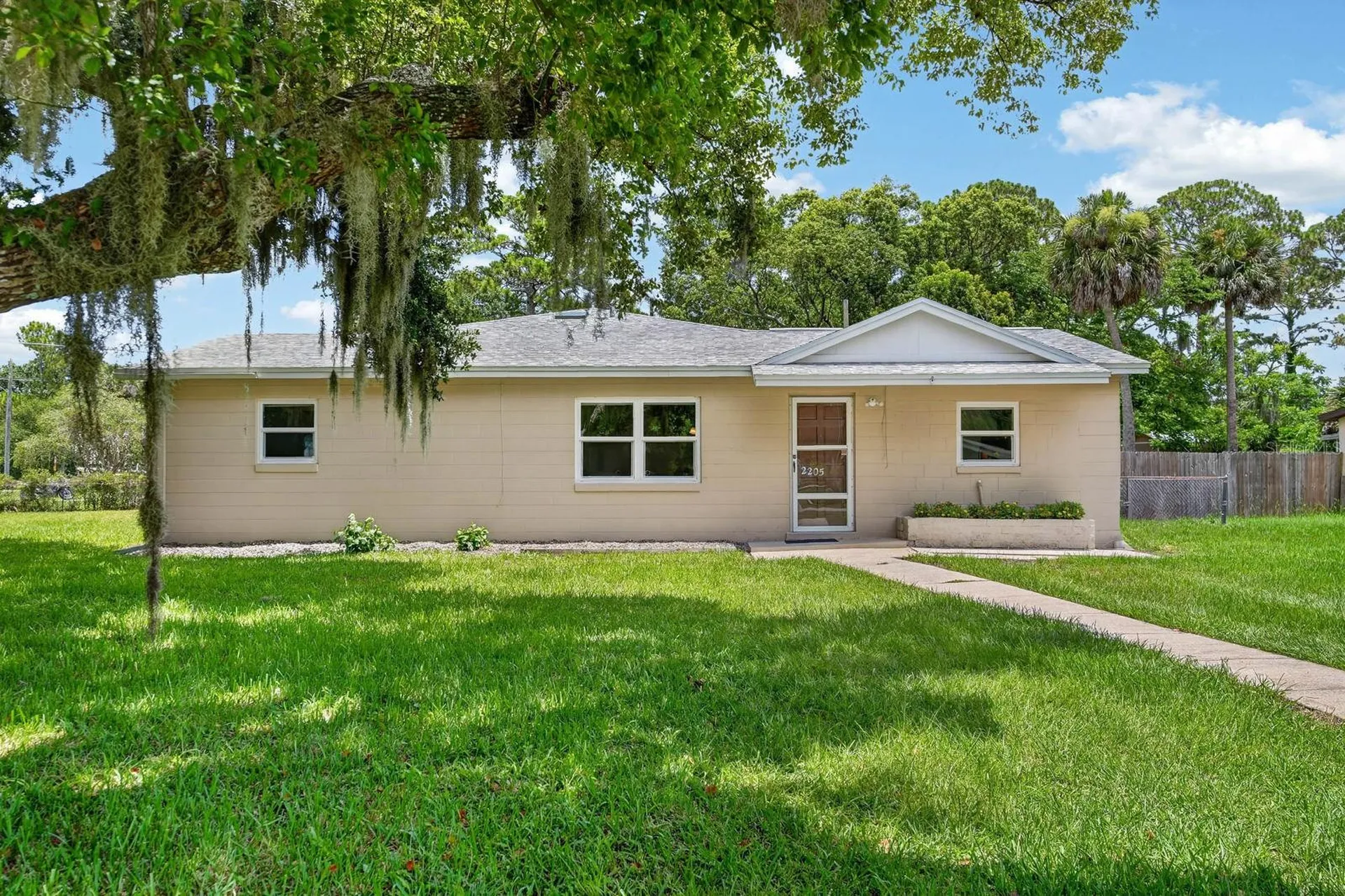 2205 Juniper Drive Edgewater FL 32141
