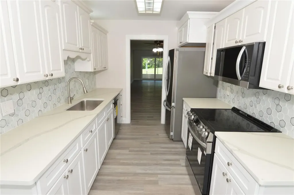 143 Boca Ciega Point Boulevard N St Petersburg FL 33708