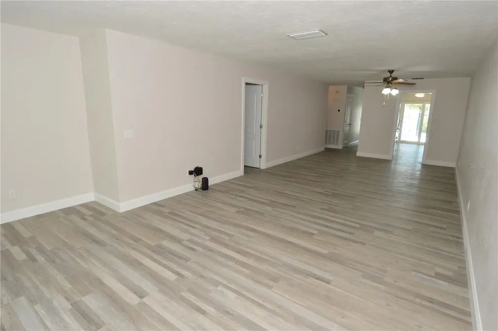 143 Boca Ciega Point Boulevard N St Petersburg FL 33708