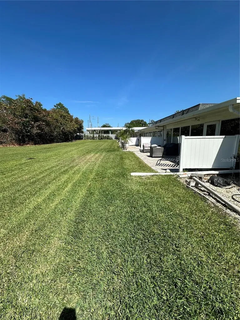 143 Boca Ciega Point Boulevard N St Petersburg FL 33708
