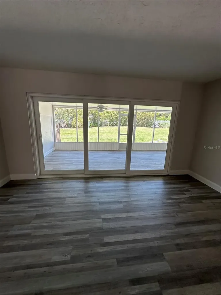 143 Boca Ciega Point Boulevard N St Petersburg FL 33708