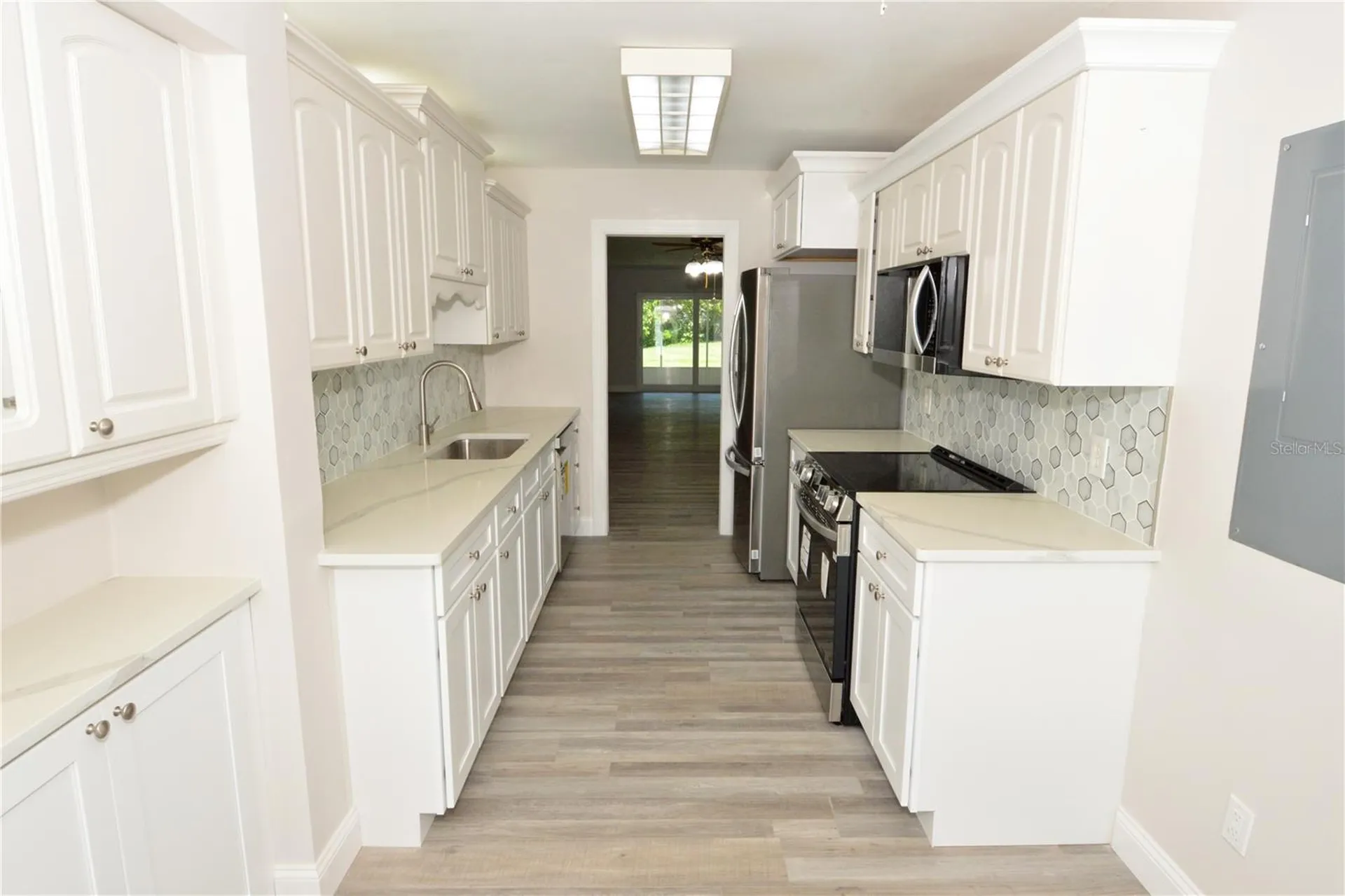143 Boca Ciega Point Boulevard N St Petersburg FL 33708