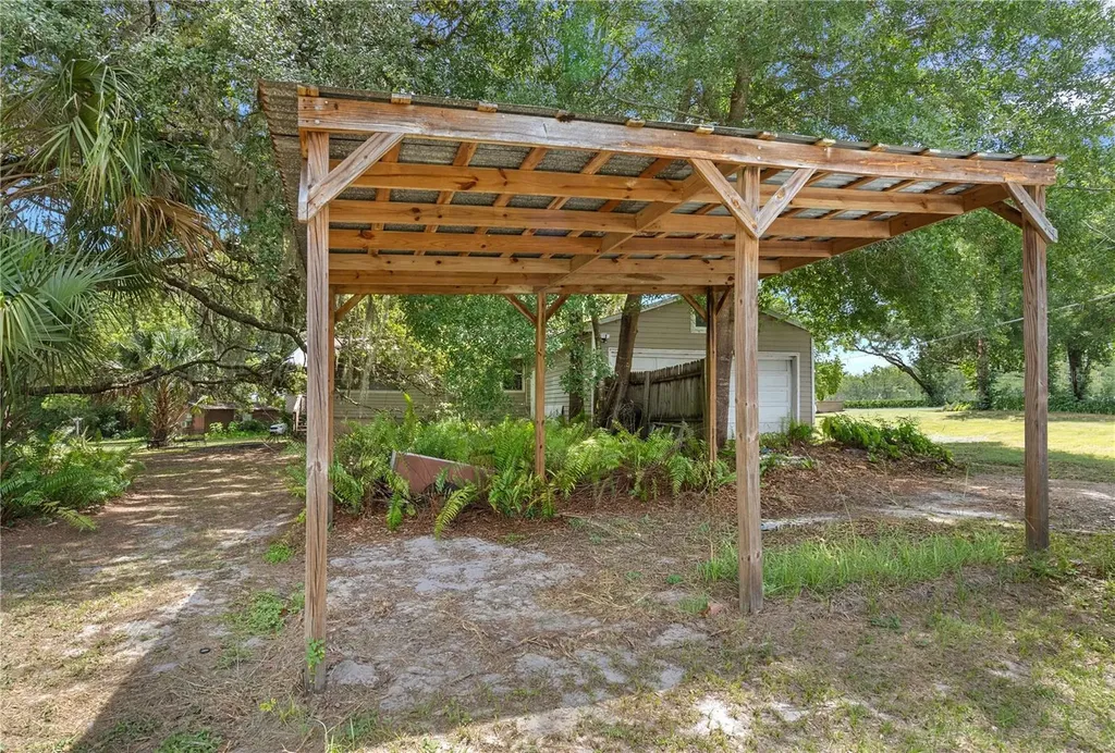 26015 Sackamaxon Drive Sorrento FL 32776