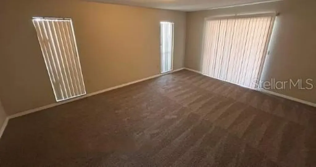 5697 Country Lakes Drive Sarasota FL 34243