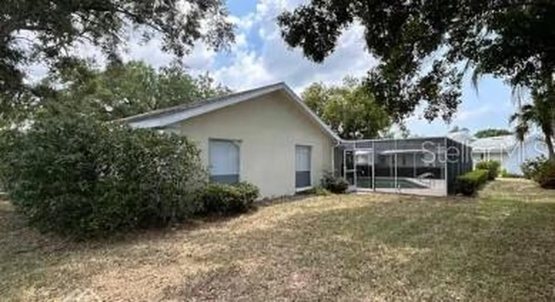 5697 Country Lakes Drive Sarasota FL 34243
