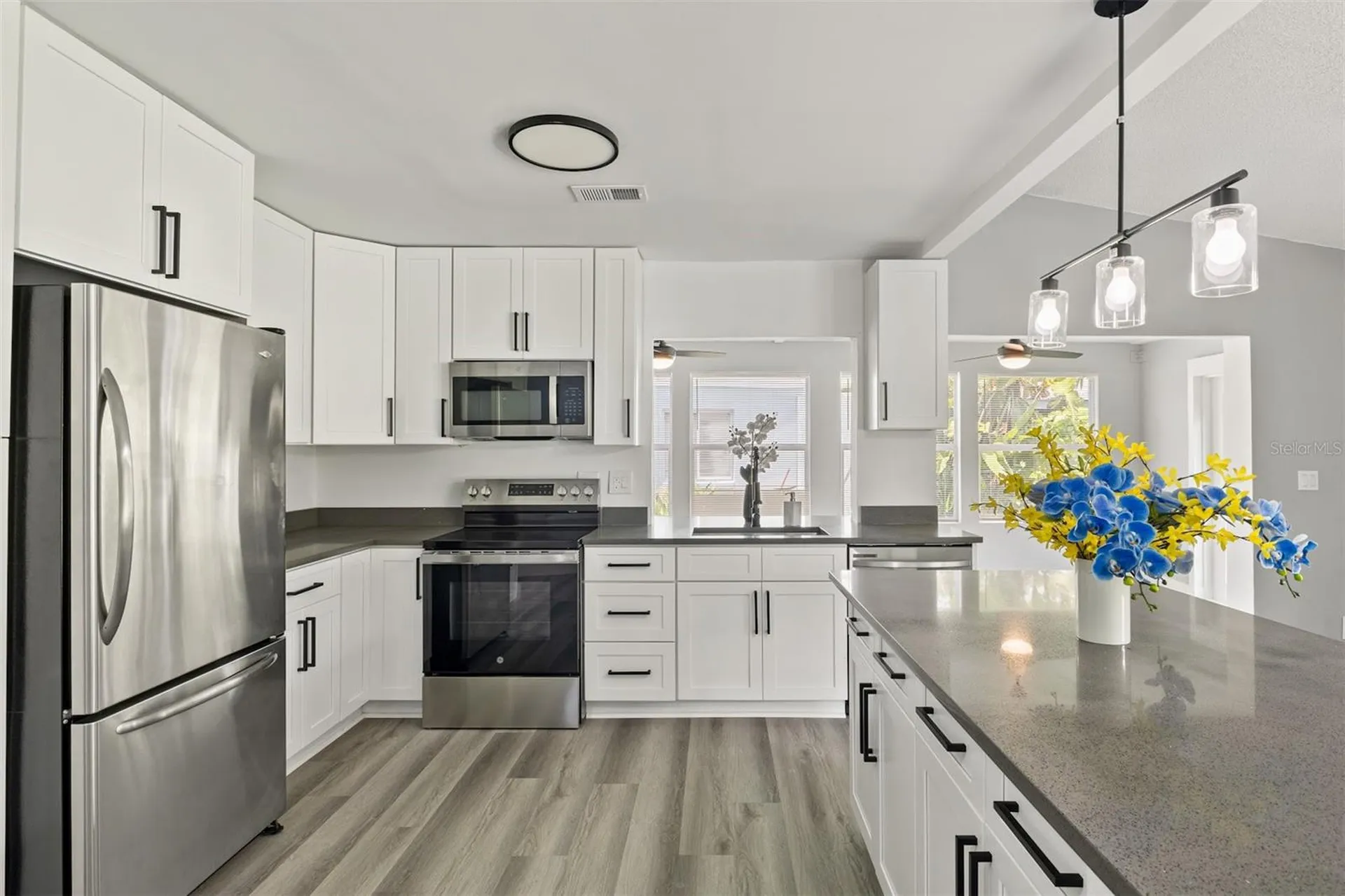 17 S Flag Court Kissimmee FL 34759