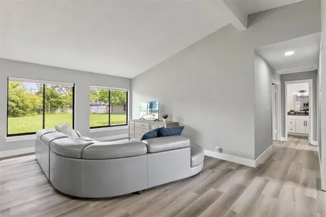 17 S Flag Court Kissimmee FL 34759