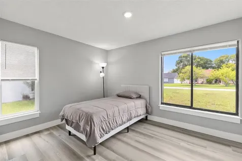 17 S Flag Court Kissimmee FL 34759