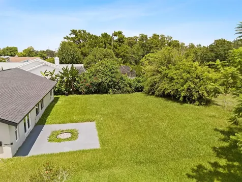 17 S Flag Court Kissimmee FL 34759