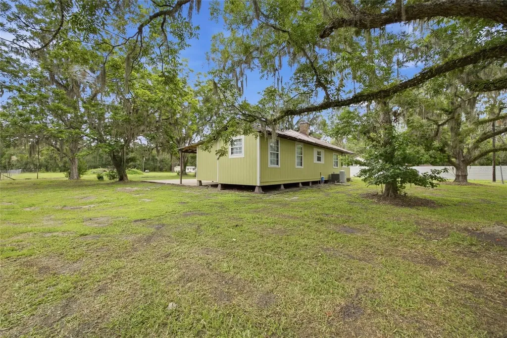 13216 NE 140th Street Waldo FL 32694