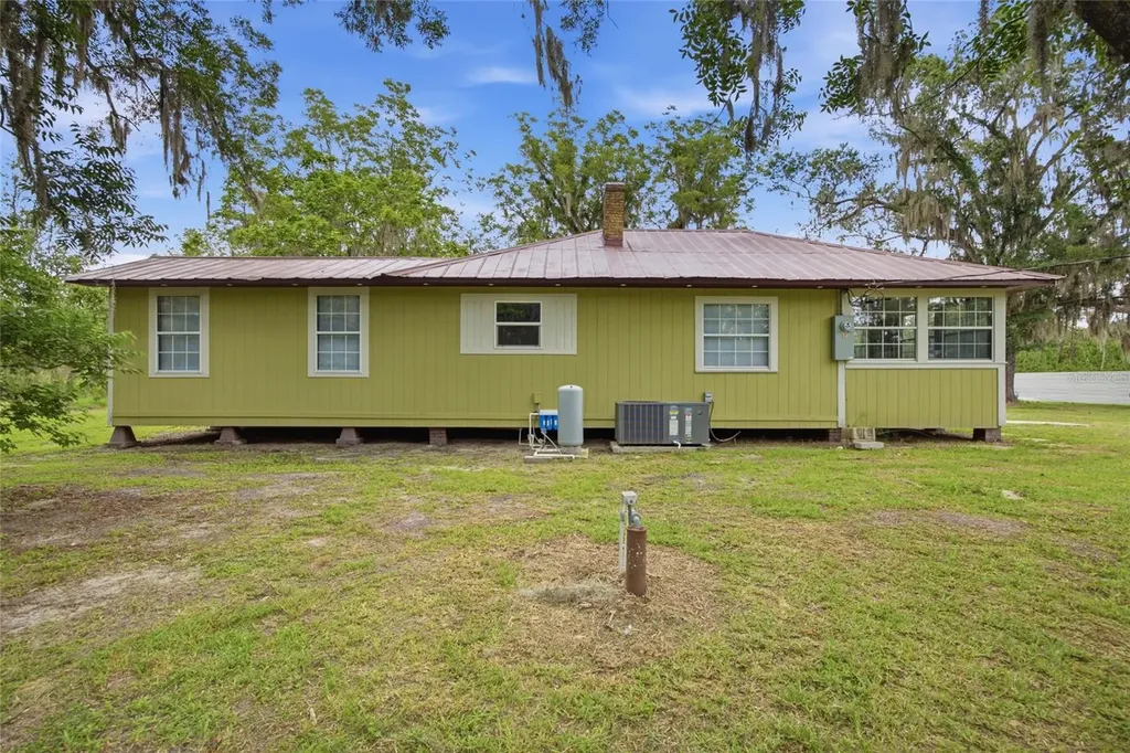 13216 NE 140th Street Waldo FL 32694