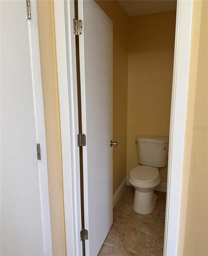 2313 Palm Creek Orlando FL 32822