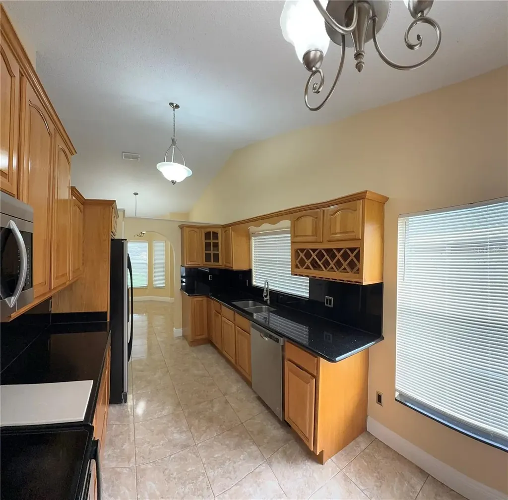 2313 Palm Creek Orlando FL 32822