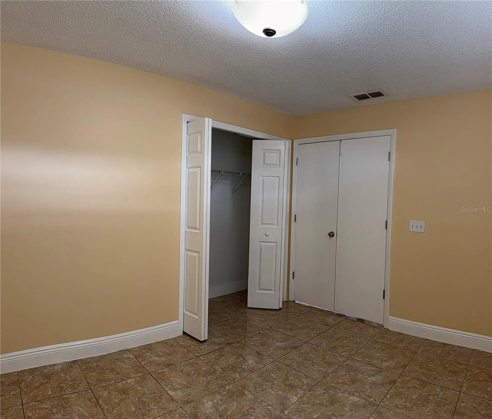2313 Palm Creek Orlando FL 32822