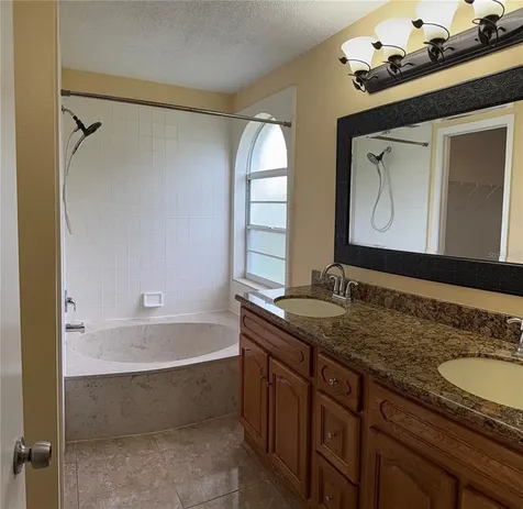 2313 Palm Creek Orlando FL 32822