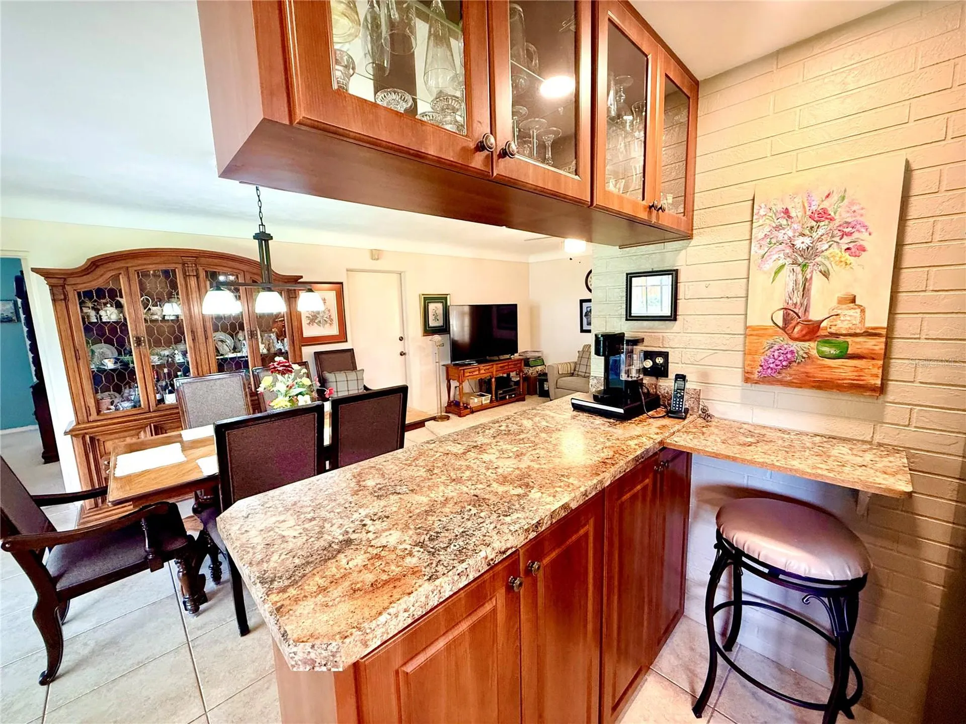 6086 28th Avenue N St Petersburg FL 33710
