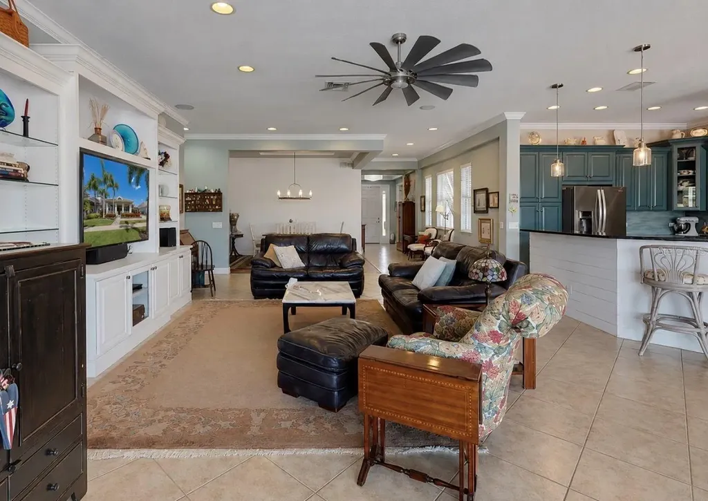 5416 Merritt Island Drive Apollo Beach FL 33572
