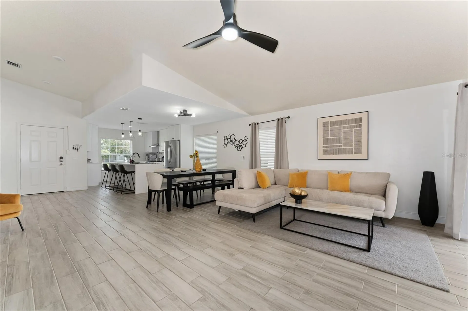 271 Indian Point Circle Kissimmee FL 34746