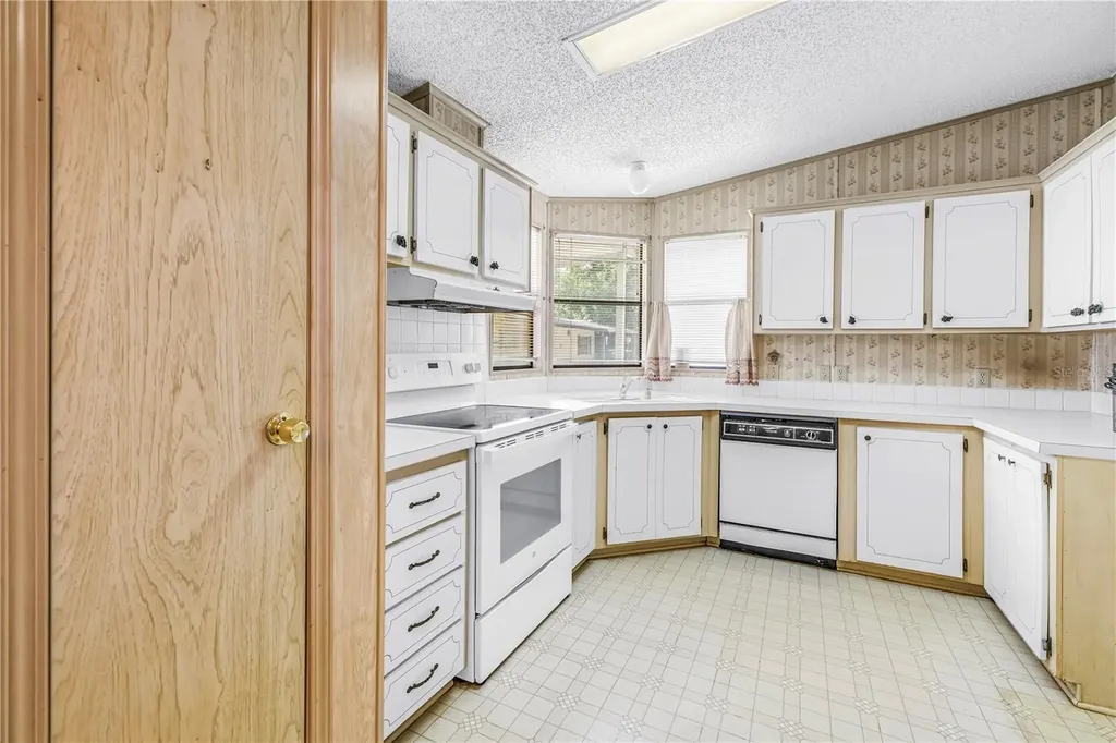 1001 Starkey Road Largo FL 33771