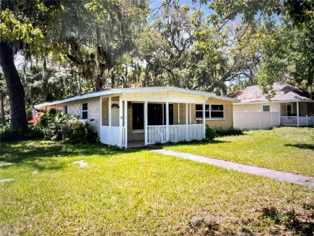 5626 Illinois Avenue New Port Richey FL 34652