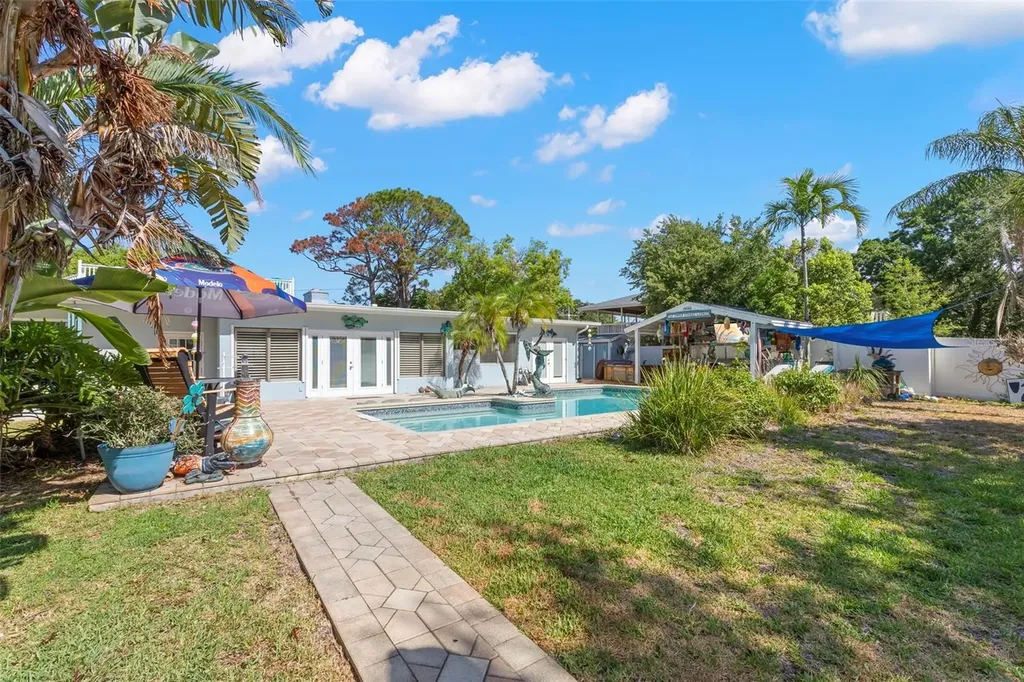 121 Carlyle Drive Palm Harbor FL 34683