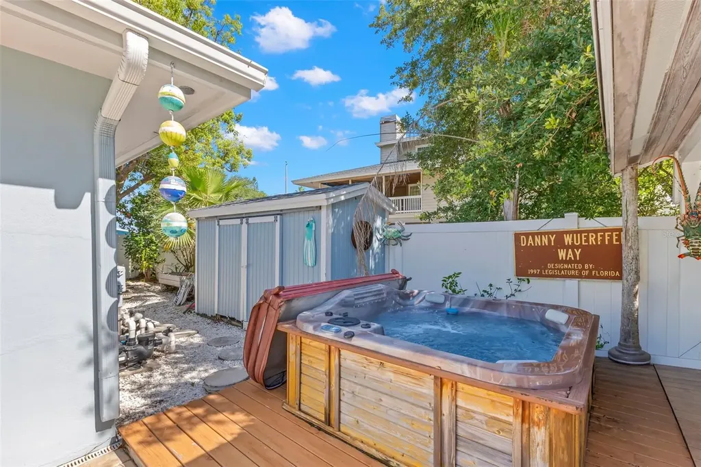 121 Carlyle Drive Palm Harbor FL 34683