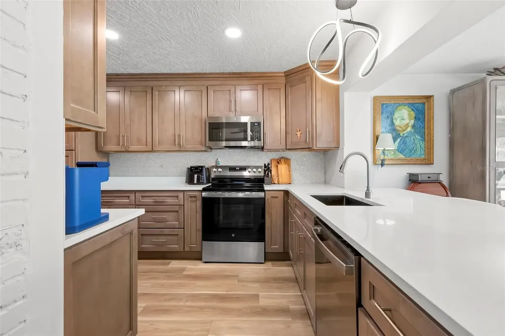 121 Carlyle Drive Palm Harbor FL 34683
