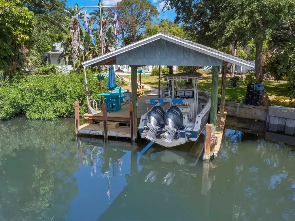 121 Carlyle Drive Palm Harbor FL 34683