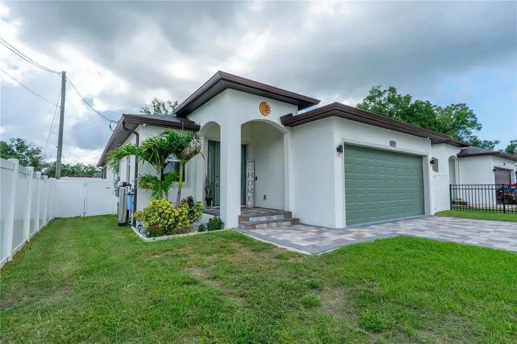8307 N Gomez Avenue Tampa FL 33614