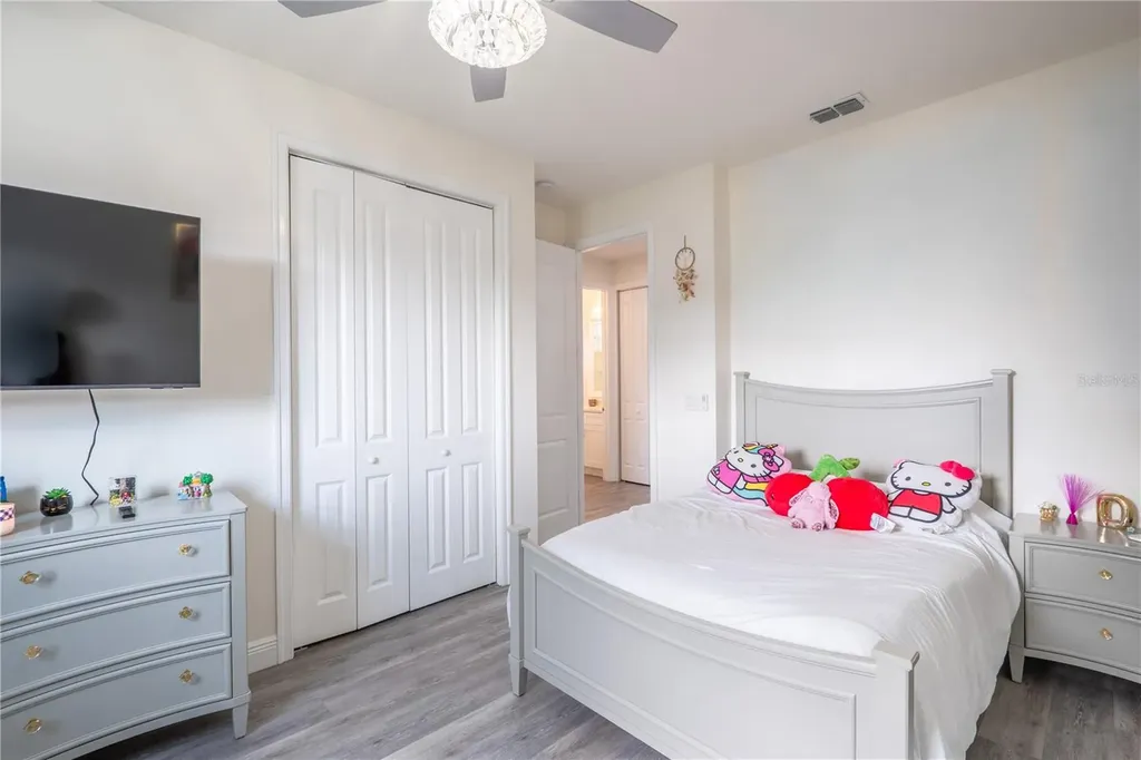 8307 N Gomez Avenue Tampa FL 33614