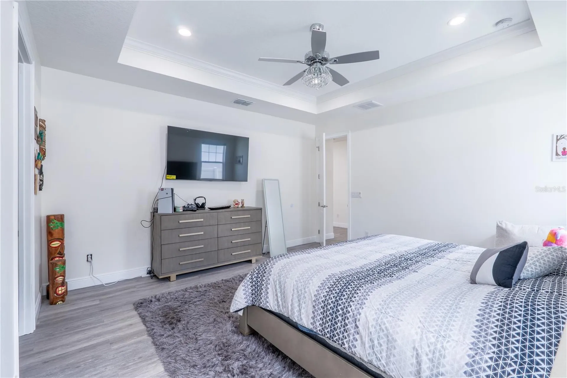 8307 N Gomez Avenue Tampa FL 33614