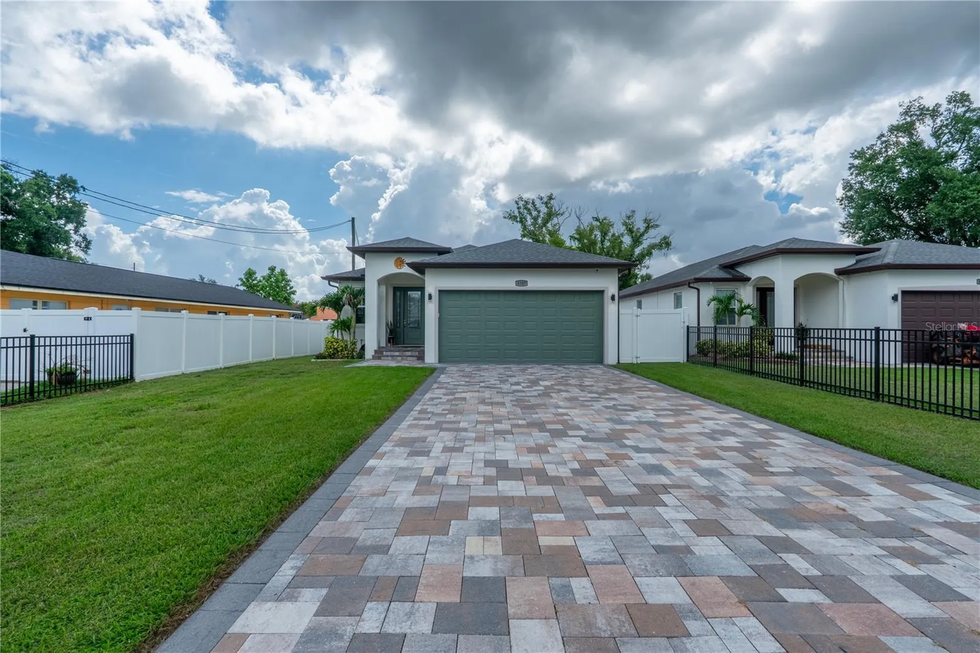 8307 N Gomez Avenue Tampa FL 33614