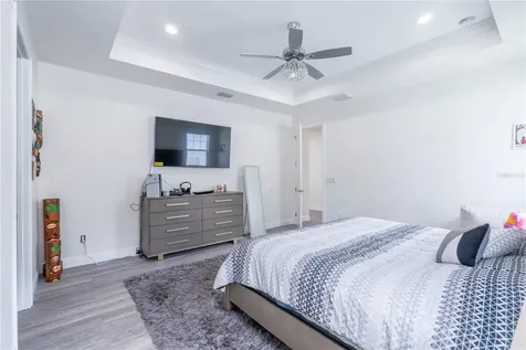8307 N Gomez Avenue Tampa FL 33614