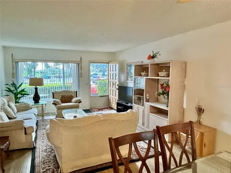 2467 Finlandia Lane Clearwater FL 33763