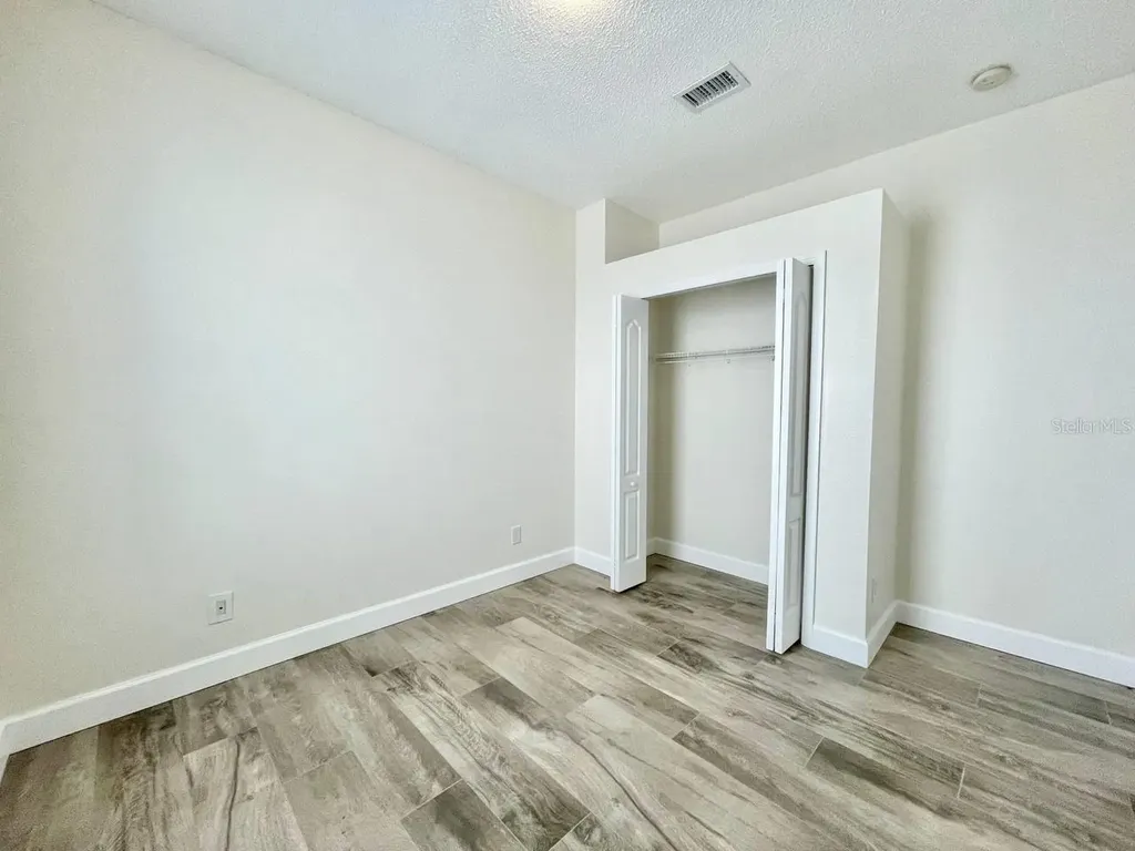 18417 Meadow Blossom Lane Tampa FL 33647