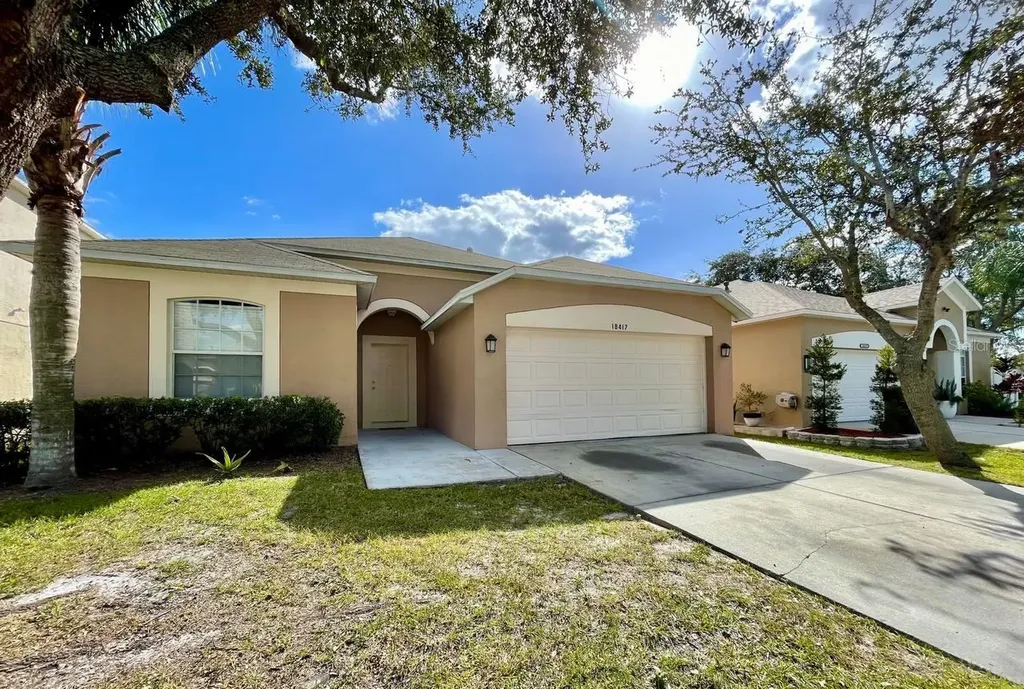 18417 Meadow Blossom Lane Tampa FL 33647