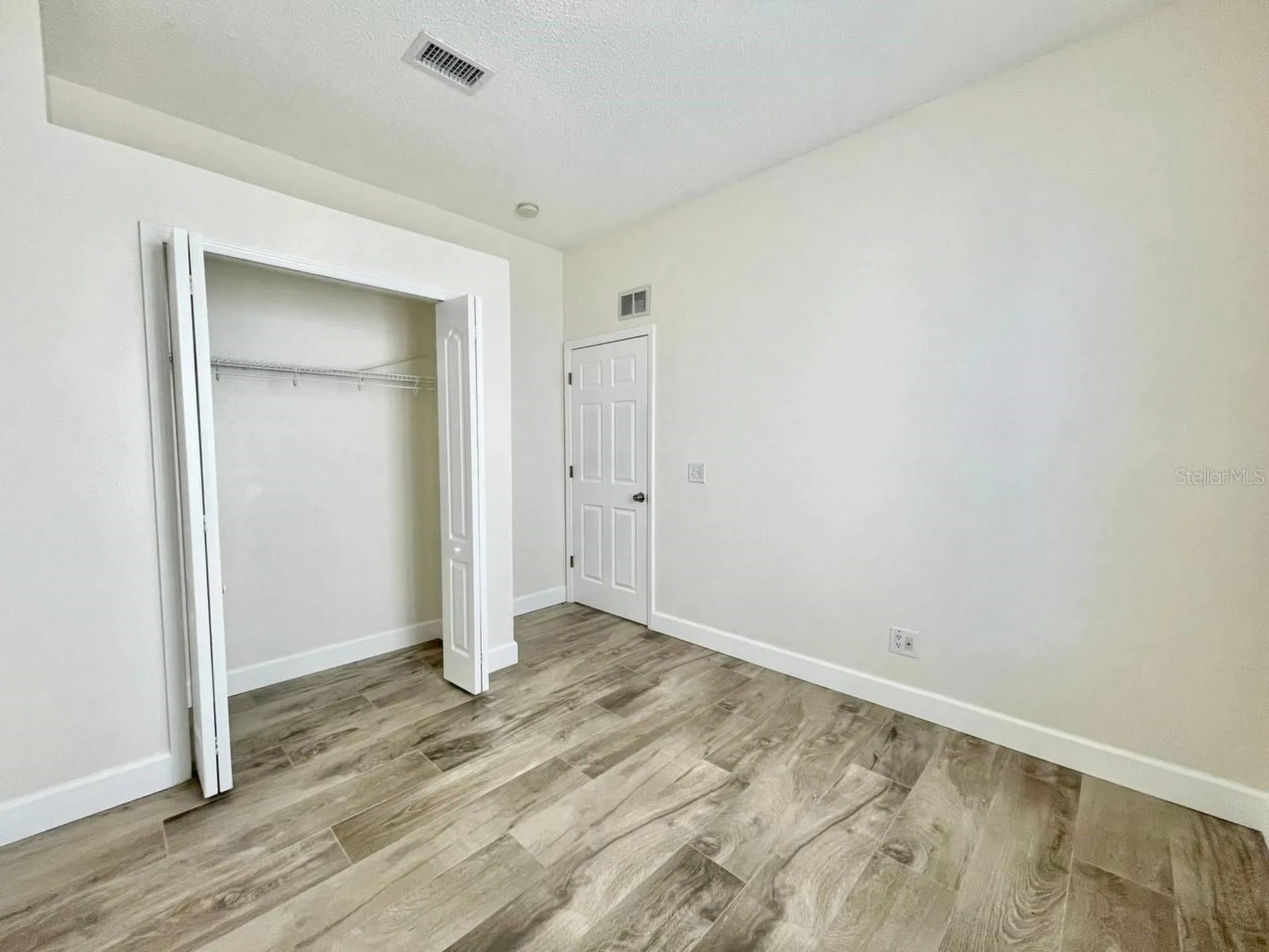 18417 Meadow Blossom Lane Tampa FL 33647