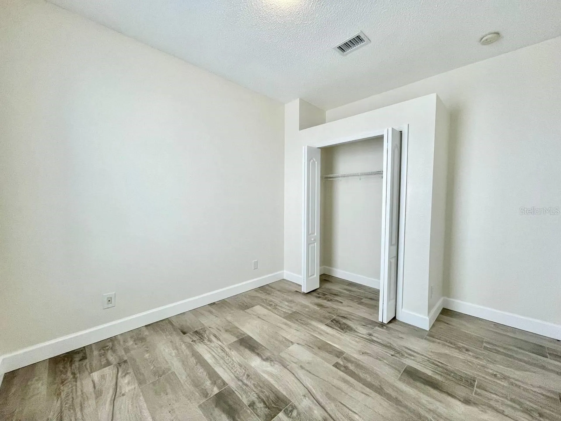 18417 Meadow Blossom Lane Tampa FL 33647