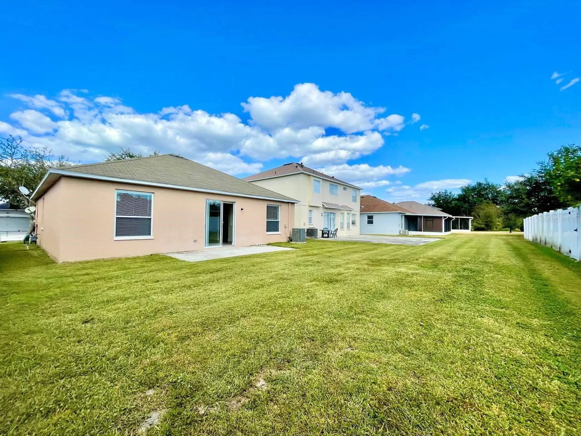18417 Meadow Blossom Lane Tampa FL 33647