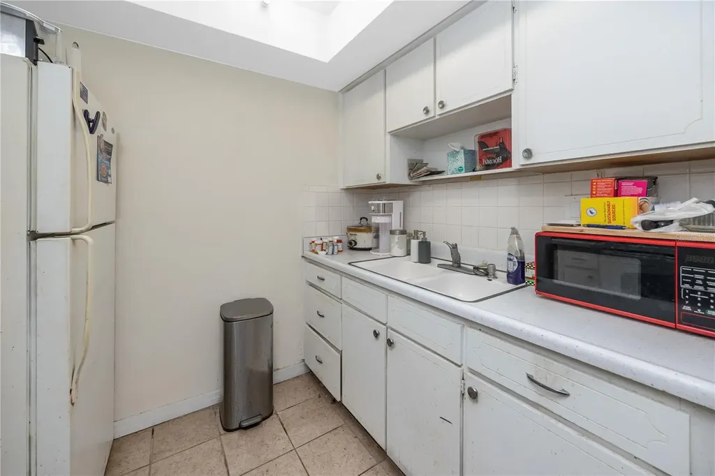 224 Waverly Way Clearwater FL 33756