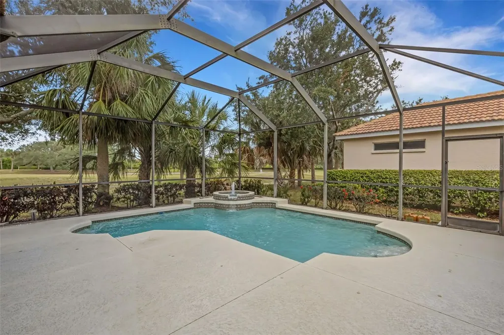 6348 Rookery Circle Bradenton FL 34203