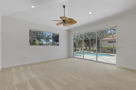 6348 Rookery Circle Bradenton FL 34203