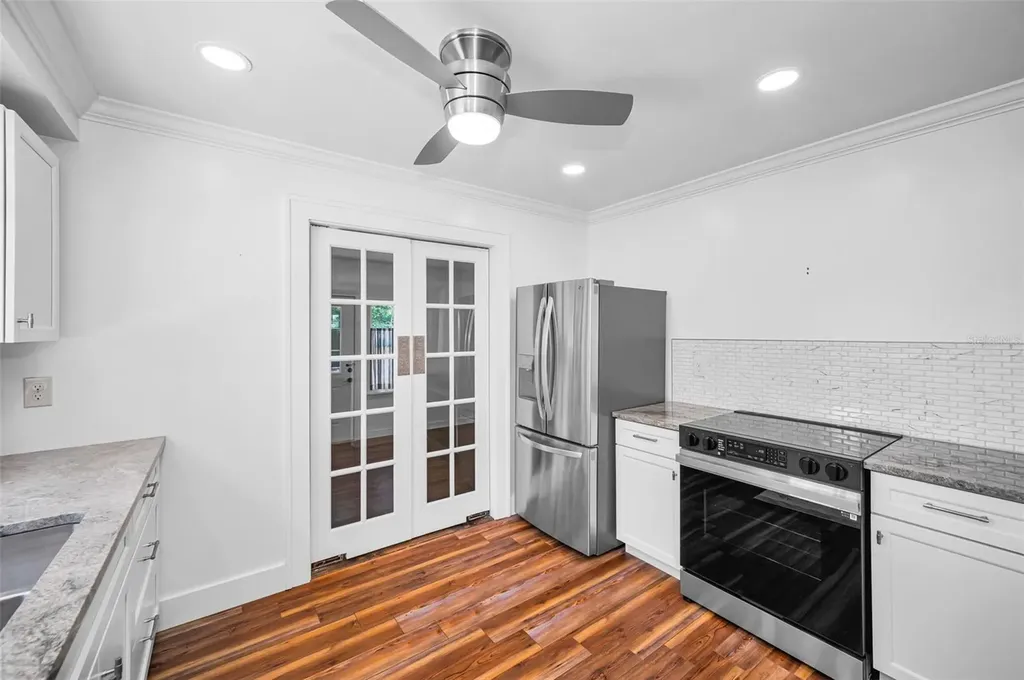 1100 35th Avenue N St Petersburg FL 33704