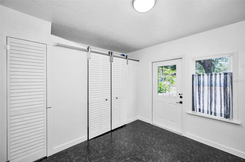 1100 35th Avenue N St Petersburg FL 33704