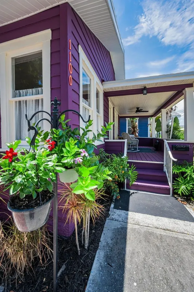 1100 35th Avenue N St Petersburg FL 33704